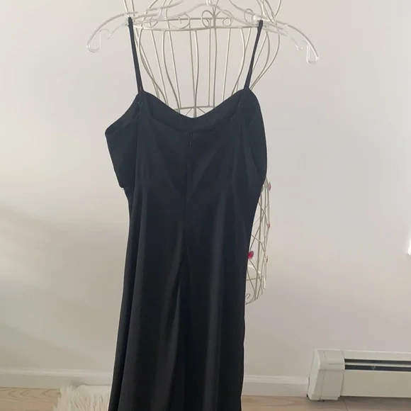 EXPRESS Black CUT-OUT Maxi Dress - Picture 9 of 12